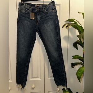 Stylish Women's Skinny Jeans in Dark Blue